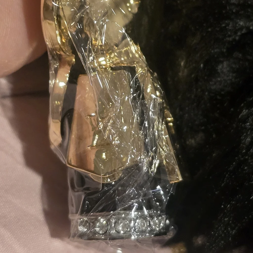 LV 18kgp LV Elegant Gold and Silver Keychain